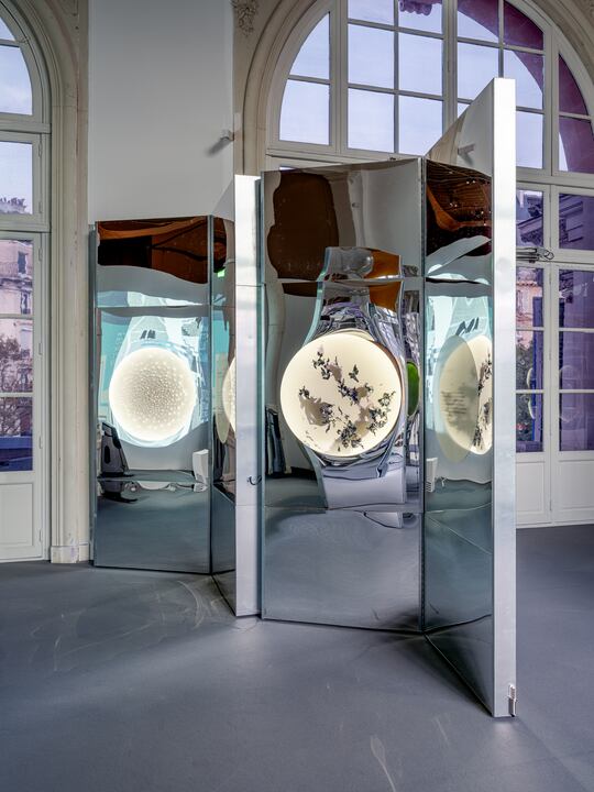 Exposition Le Bal des Matières au Mobilier National, Dispositif pliable de Martin Lichtig