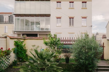 De verre et d'acier : Réhabilitation d’un îlot industriel en bureaux et ateliers à Malakoff (Hauts-de-Seine) par Barre Bouchetard Architecture (B2A)